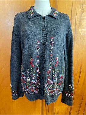 Embroidered Floral Charcoal Gray Button-Front Ramie Cotton Cardigan Sweater Fall